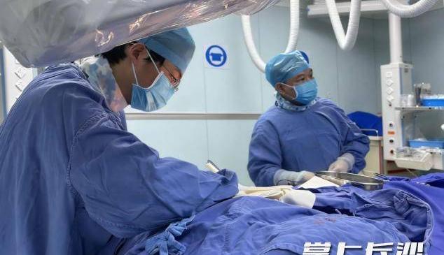 世界杯购彩网站 -通往(wǎng)心脏的“电线”断了？这种前(qián)沿(yán)技(jì)术为58岁的她重(zhòng)裝(zhuāng)“生命節(jié)拍器”