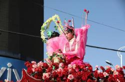 世界杯在哪买球 -呼(hū)和浩特土左旗：元宵社火巡(xún)遊(yóu)啓(qǐ)幕 23支队伍(wǔ)盛装亮相(xiāng)氣(qì)势如(rú)虹(hóng)