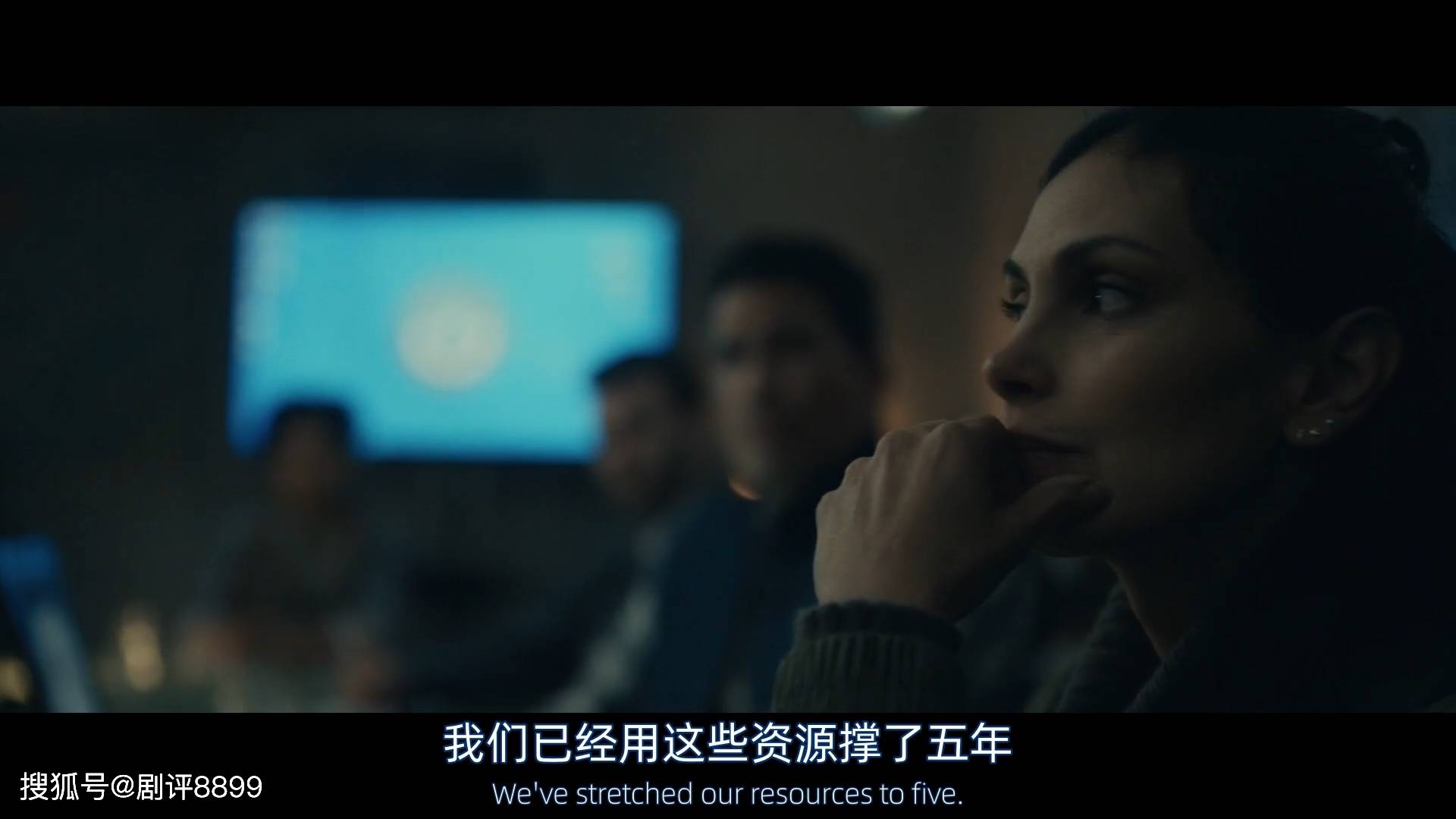 杰拉德·巴特勒《末日逃生2》携家逃亡冰封欧洲全程震撼